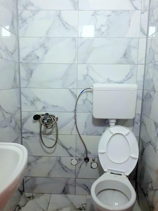 Edelweiss Hostel Štip エクステリア 写真